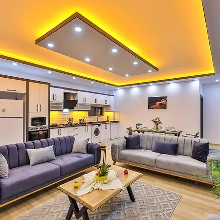 3 Bedroom Luxury In Hacioglan Village ヴィラ